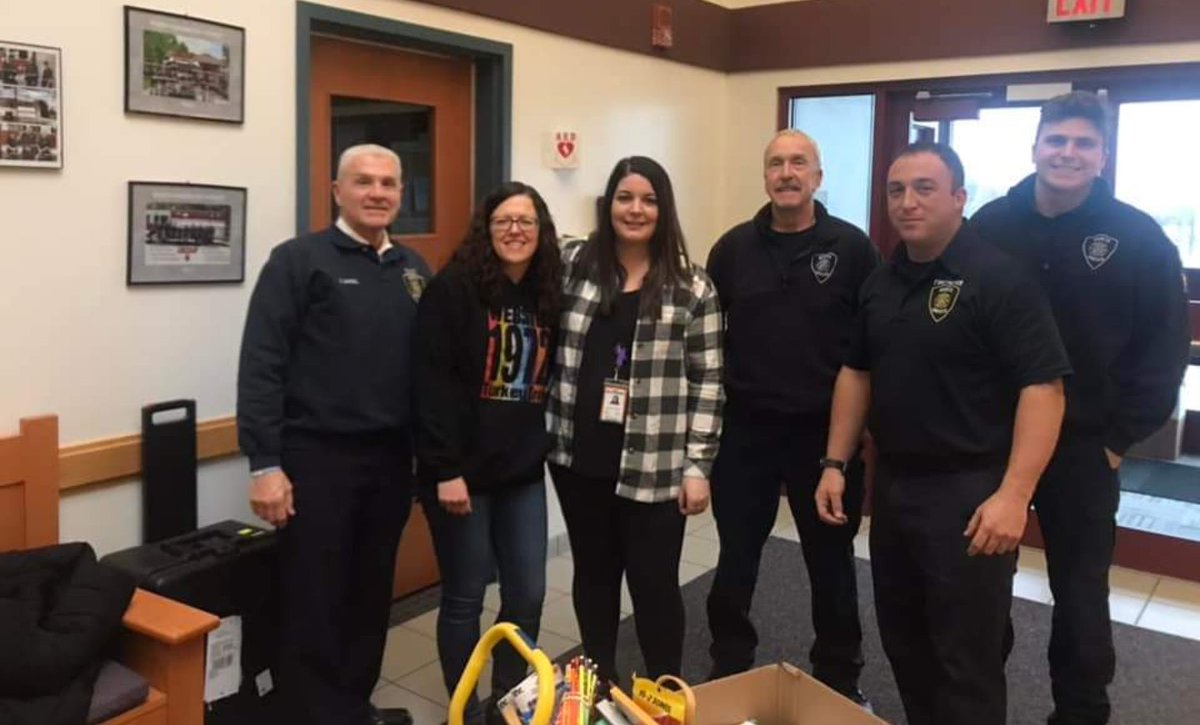 northgreecefd's tweet photo. We would like to extend our extreme gratitude to the Lakeshore GOTR, for your kindness and generosity.  Your donations are greatly appreciated!
Thank you👩‍🚒 https://t.co/qsusHshLFP