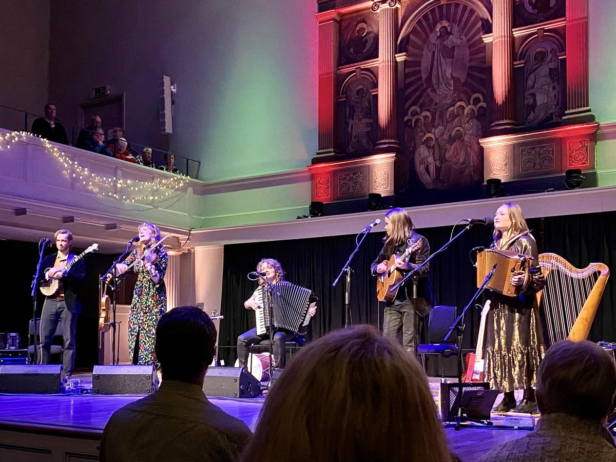 Lady Maisery tweet media