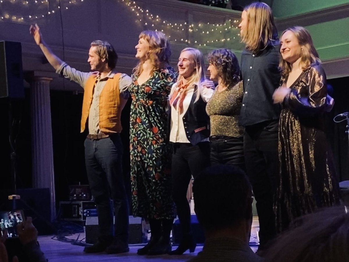 Lady Maisery tweet media