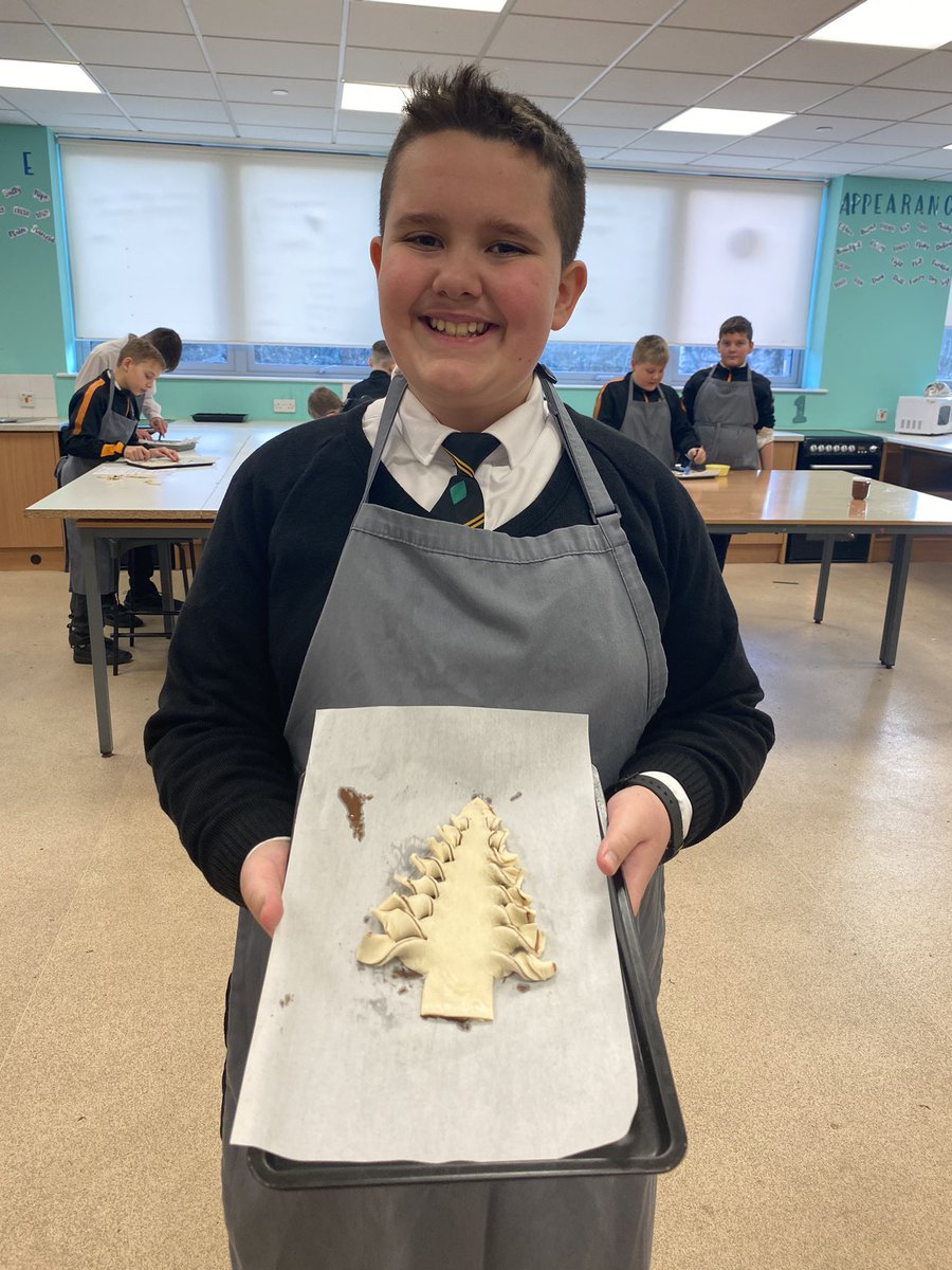 Fabulous effort by Year 7 today making puff pastry Nutella Christmas trees! They looked and smelt delicious! Well done everyone!🎄 🧑‍🍳✨ <a href="/MaestegSchool/">Maesteg School</a> #christmasbakes #designtech #foodandnutrition #dt