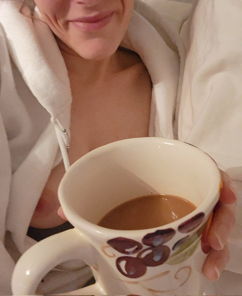 MylistAddit's tweet photo. Want a sip? :) https://t.co/2osWpcD0cj