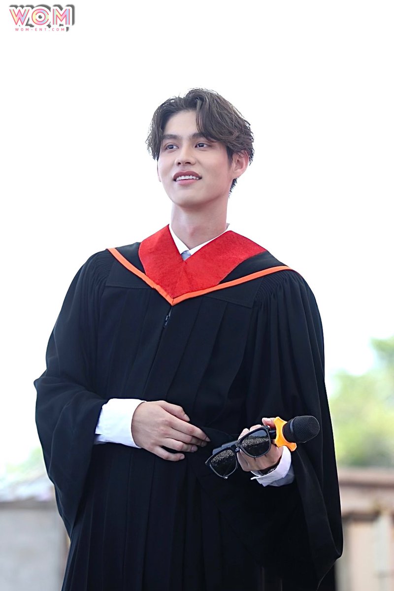 bishaazri's tweet photo. congratulations na p'bai on your graduation day🎓🐺❤️ @bbrightvc
@Allbrightvc
#brightGraduationDay 
#brightvc https://t.co/wOvof5aRZ2