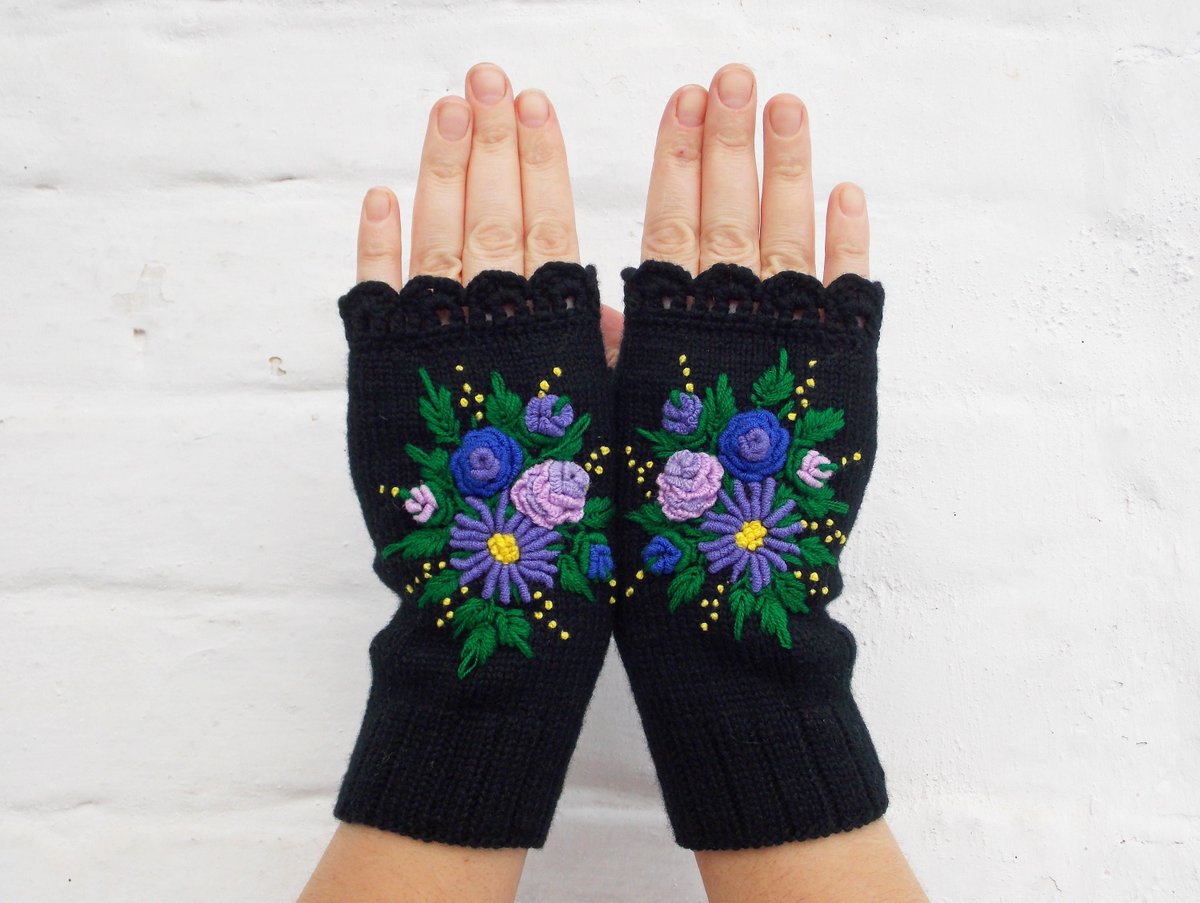 Excited to share the latest addition to my #etsy shop: Embroidered Gloves With flowers etsy.me/3Hzdijk  #embroideredmittens #wristwarmers #woolenmittens #merinowoolgloves