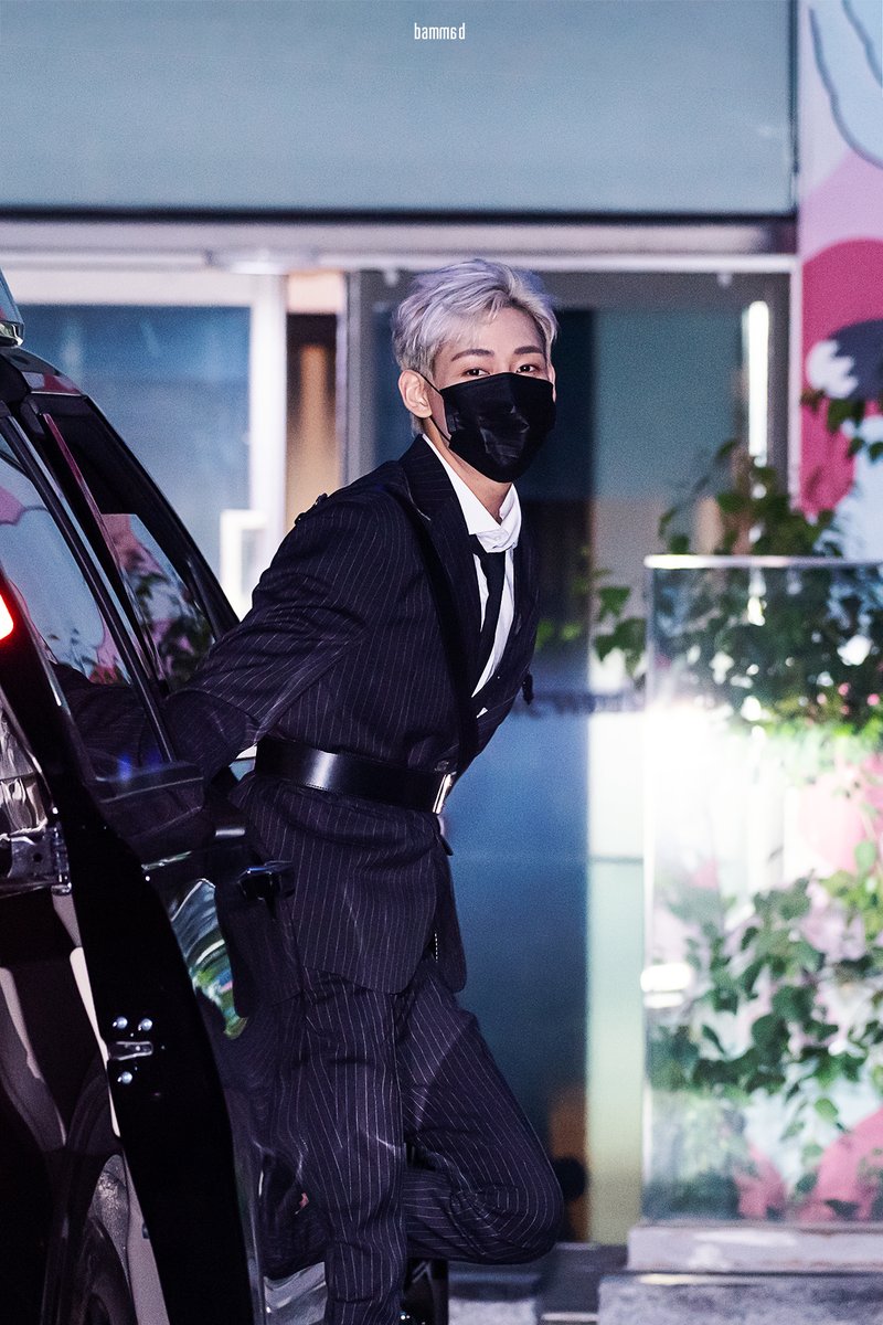 bammad0502's tweet photo. 잘생겼네.. https://t.co/lrzJOvM9j3
