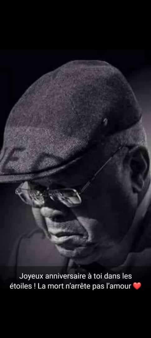 aminata_kasa's tweet photo. Il a vécu en honneur, il a légué un combat pour la liberté à tout un peuple. Le 14 déc, célébrons ce jour inoubliable où le Baobab s'en est allé. Demeure en paix, le père de la démocratie congolaise. https://t.co/pHLAAJ9pG4
