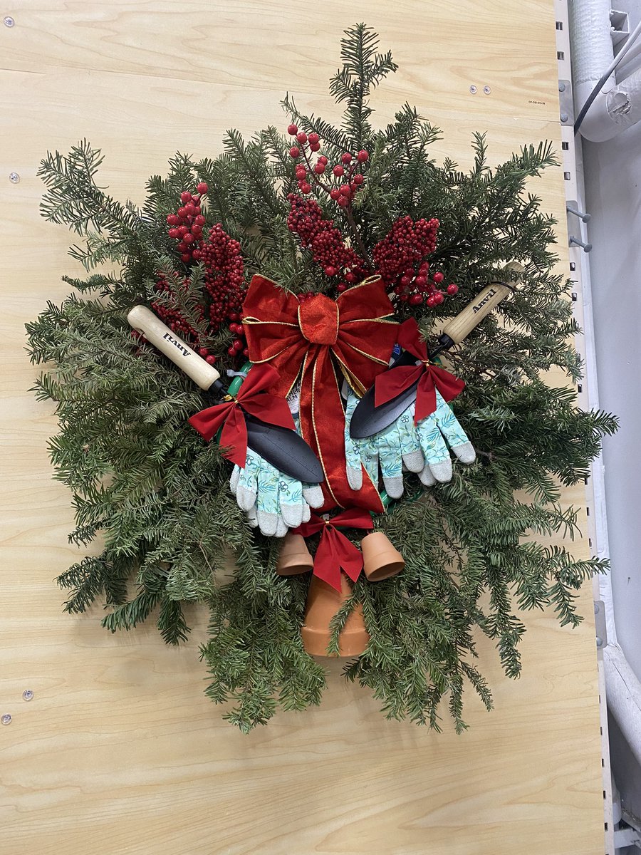 4418’s wreath competition part 2.. D25, D26, D27, D28