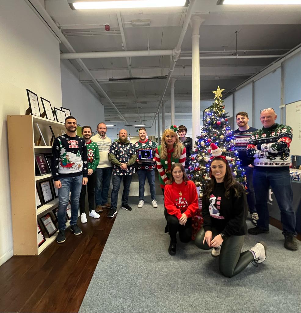 saltcontrol's tweet image. #Christmasjumperday at the office!

Today the team got into the Christmas spirit with some festive music, jumpers, a game of bad santa &amp;amp; food 🎅 

#LocalTech #ChristmasJumpers #Belfast #Tech #NI