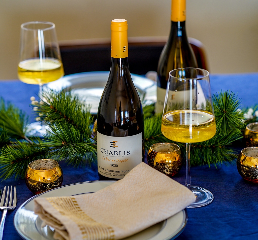 VerveWine's tweet photo. A solid host knows that the right bottle of wine can make a party. 

Shop gifts for the Ultimate Host (the Ina, the Martha) in your life. 

➡️ Use the code BEST20 to save $20 on any online order of $275 or more. 

https://t.co/HeX7GRxTYS https://t.co/97ggfPRn23
