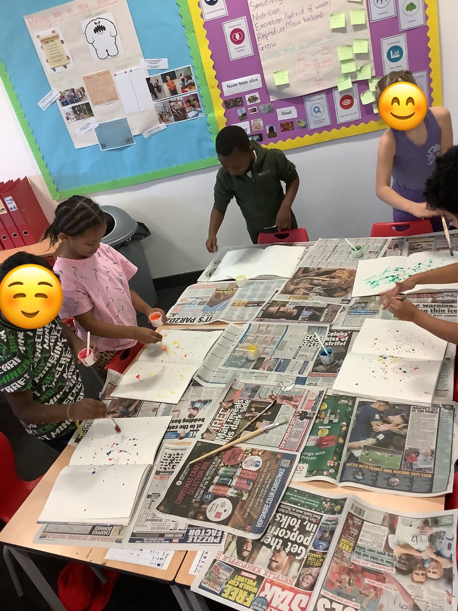 NewParkPrimary's tweet photo. Year 2 creating their Jackson Pollock masterpieces. Their paintings came out amazing! #NP_Art #NP_2L #NP_2S https://t.co/OzXHwRpSmj