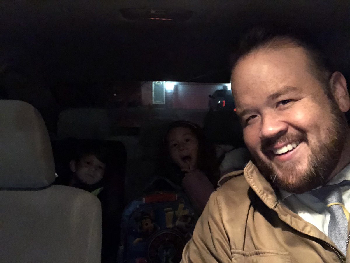 Hi! My name’s Andy. I’m a Statehouse reporter in Ohio and today is lame duck day! I’ll be posting on this 🧵 all day to give an idea of what it’s like to cover the Ohio Legislature on what is expected to be the busiest day in lawmaking. It starts with an early child care drop off