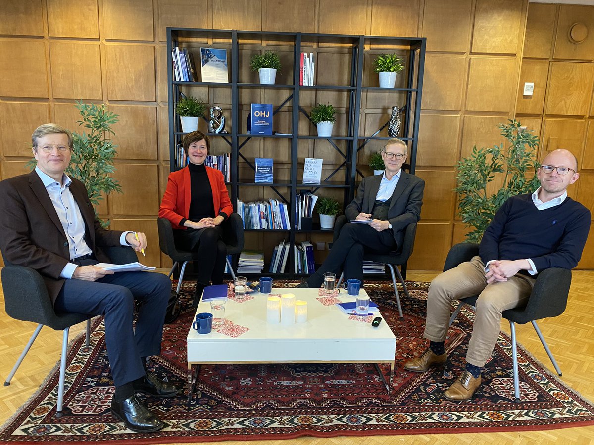 Käynnissä Boardman LJT:n webinaari "Omistaja kasvun moottorina". Vieraana <a href="/TomLiljestrom/">Tom Liljeström</a> Samuli Knüpfer <a href="/philipaminoff/">Philip Aminoff</a> Päivi Kangasmäki. TERVETULOA LINJOILLE! #Boardmanljt #omistajuus