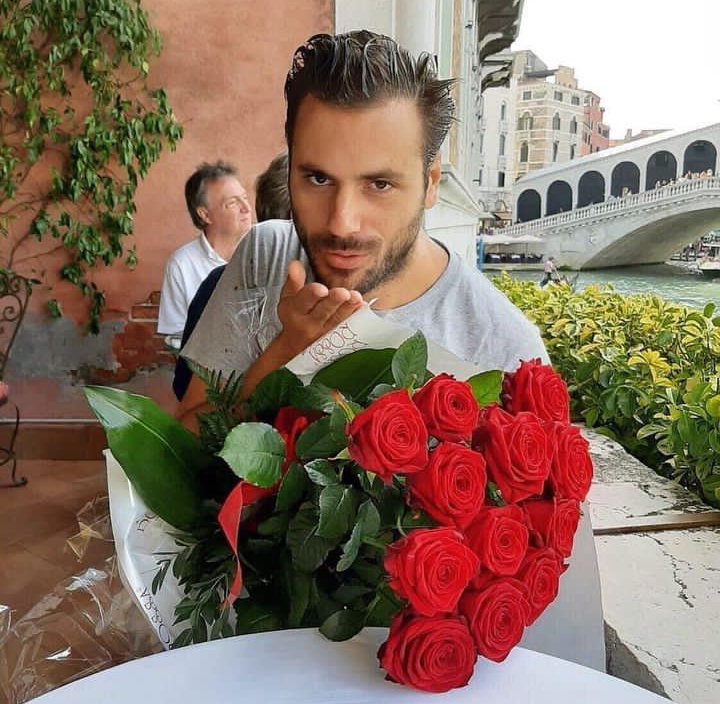 heeishauser's tweet image. Send in love 😘❤️