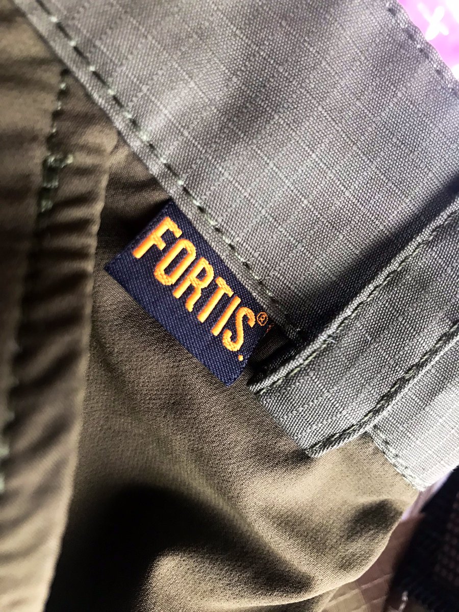 While I’m laid up still nursing a broken ankle, I’ve had an exciting delivery today! My new @Fortis_Clothing Ranger trousers have arrived. I’m looking forward to putting these through its paces while running my fossil walks next year! #jurassiccoast