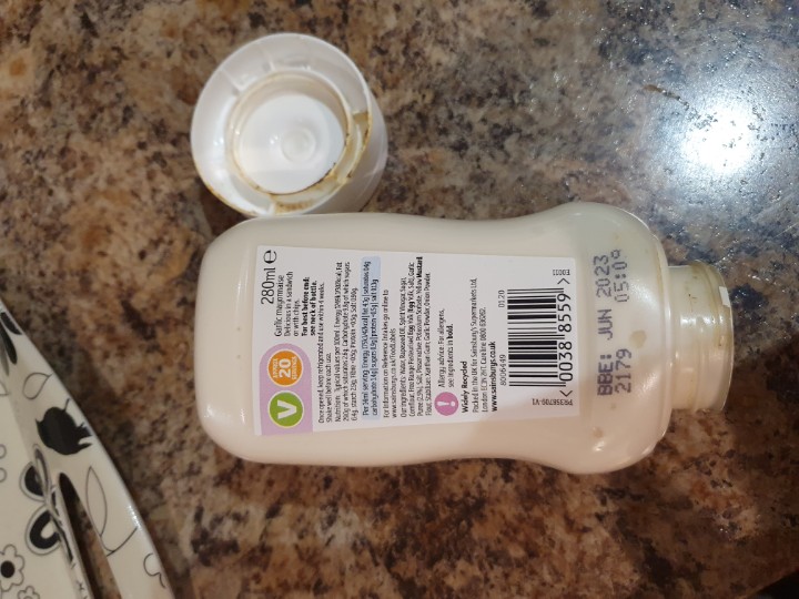 MRS_LL's tweet photo. @sainsburys disappointed for lunch when I opened this mayo but can't find a way to contact you by email or via app 🤨 https://t.co/CM9VW7tOB4