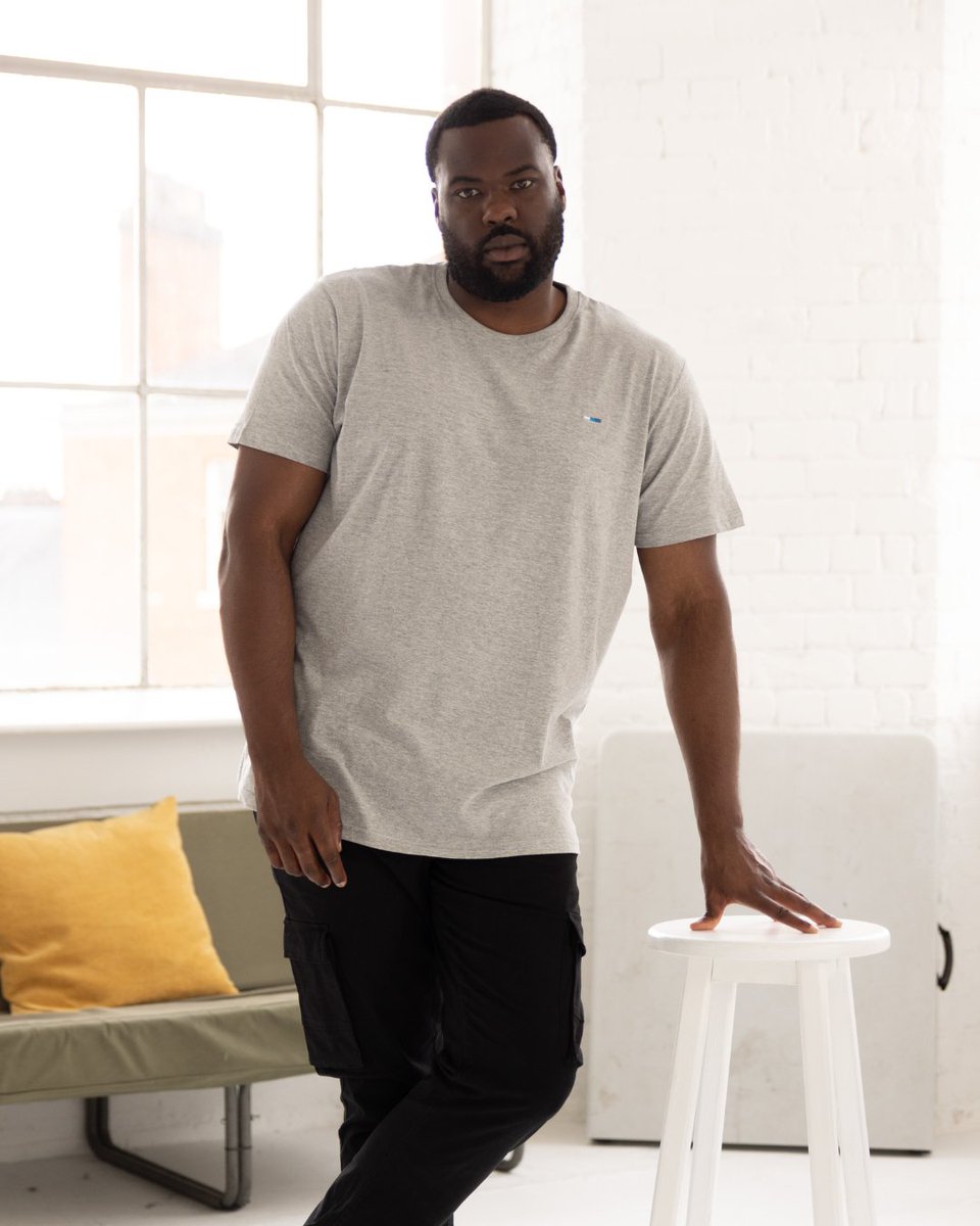 BadRhinoUK's tweet photo. Wardrobe Staples 💥 You can never go wrong with our basic tees!
Get yours here 👉 https://t.co/uyX4F1mg7E
#badrhino #bigandtall #esssentials #plussizemenswear #mensfashion #aw22 https://t.co/VetdxlbRPq