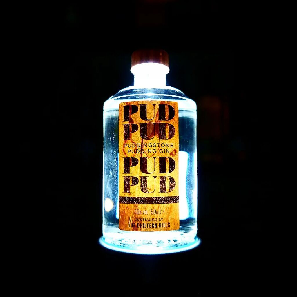 gin_collector's tweet photo. .
PUDDINGSTONE PUDDING GIN
abv.40%
England
Puddingstone Distillery
.
#puddingstone #puddinggin https://t.co/fCLzCRDNea https://t.co/Rxe8RbEllN