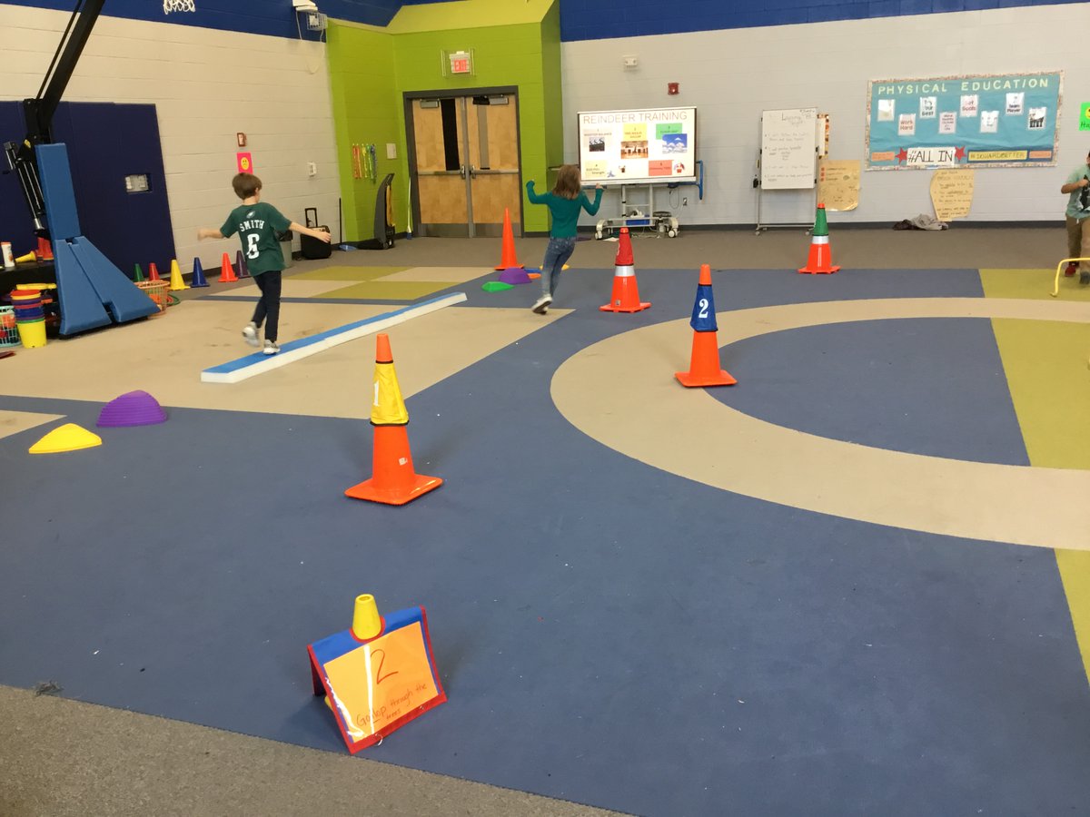 BlairFit4Life's tweet photo. Look at these Reindeers in Training! This week K-1 Ss are balancing on the rooftop, galloping around trees, leaping over clouds, and pulling the sleigh. I love to see the hard work and smiling faces. #PhysEdFun #locomotormoves #ALLIN @BlairElementary https://t.co/p9ZzDe8KWI