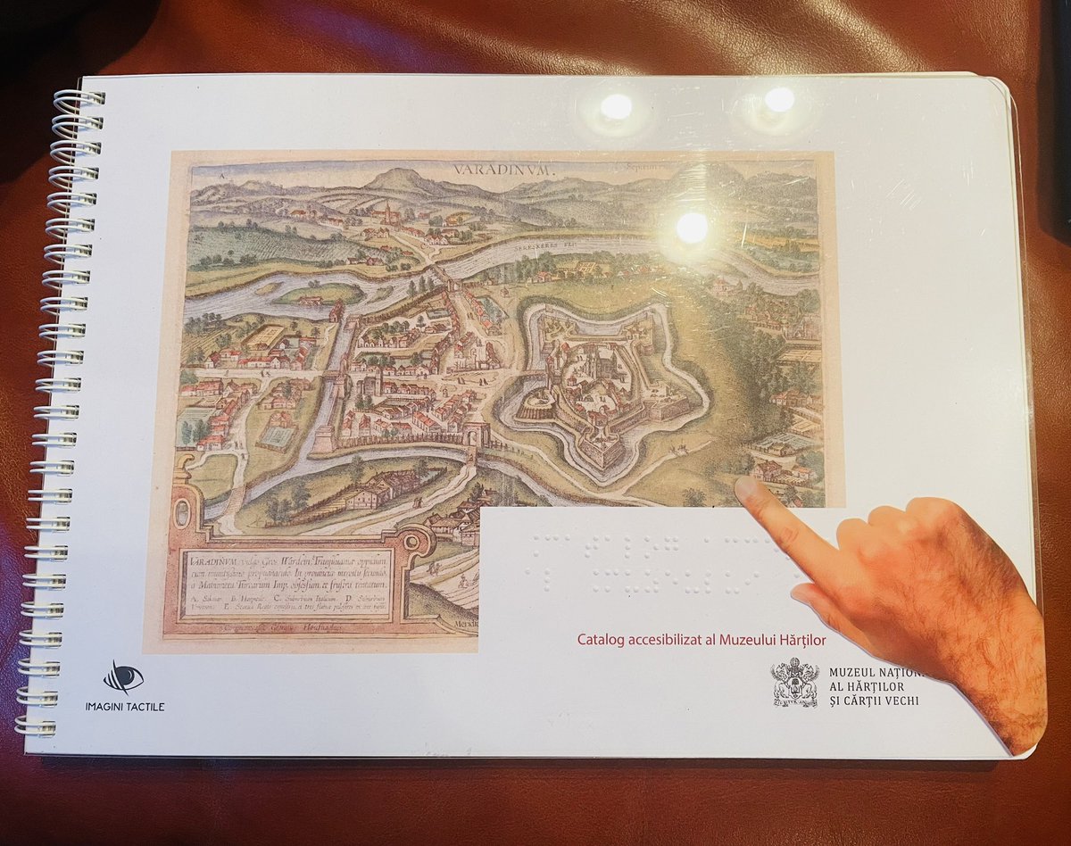 MuzeulHartilor's tweet photo. La Muzeul Hărților se intampla lucruri frumoase! Colegii mei si colaboratorii nostri au realizat un catalog de prezentare a muzeului, destinat persoanelor cu dizabilitati de vedere. De acum si nevazatorii vor putea vizita muzeul pentru a cunoaste minunata lume a hartilor. https://t.co/AYfEON47BW