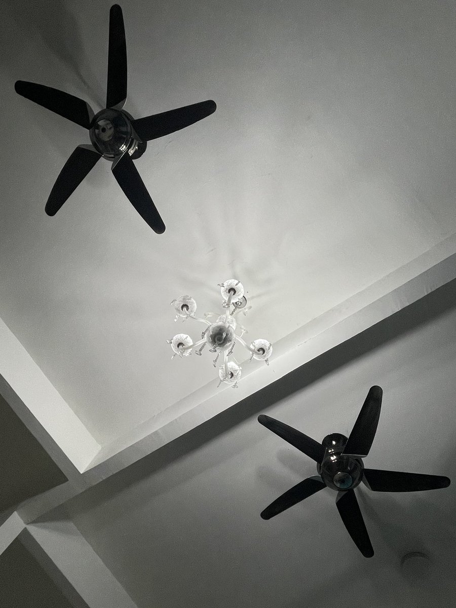 Coz im bored in the house..
In the house bored..