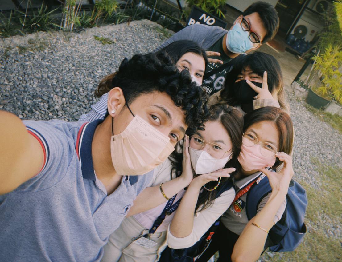 akasacasas's tweet photo. 121422 🫶🏻

[ @Lorennsssss @Annishyp @xiaosotsot_ @sophiatancinco_ @MShenkai ] https://t.co/faGf2Hkx7A