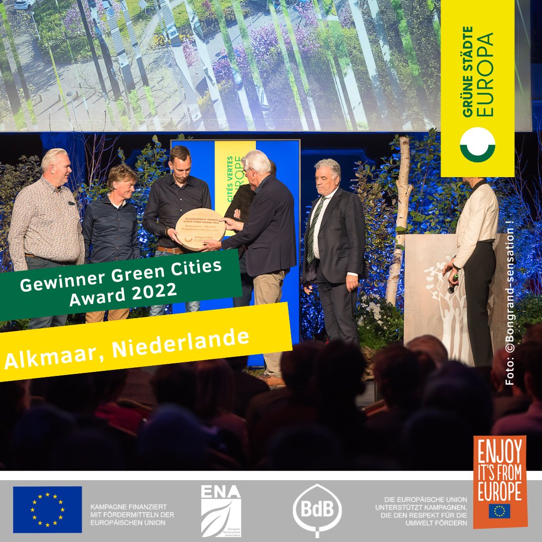 GreenCitiesDE's tweet photo. Der Green Cities Europe Award 2022 wurde an die Stadt #Alkmaar in den Niederlanden für das Programm "Greening &amp; Biodiversity" verliehen. https://t.co/EmknovZG4v

#AgriPromo #europe #award #sustainability #biodiversity https://t.co/lXkTgq5IWV