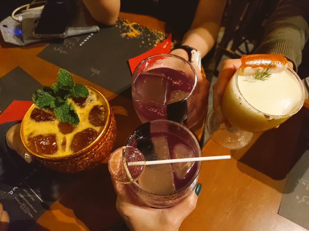kumaeodamla's tweet photo. 上次為了可愛的店員在這裡消費了2500結果還是沒有要到LINE的愛店
#tepbar https://t.co/lE5HAOAFLR
