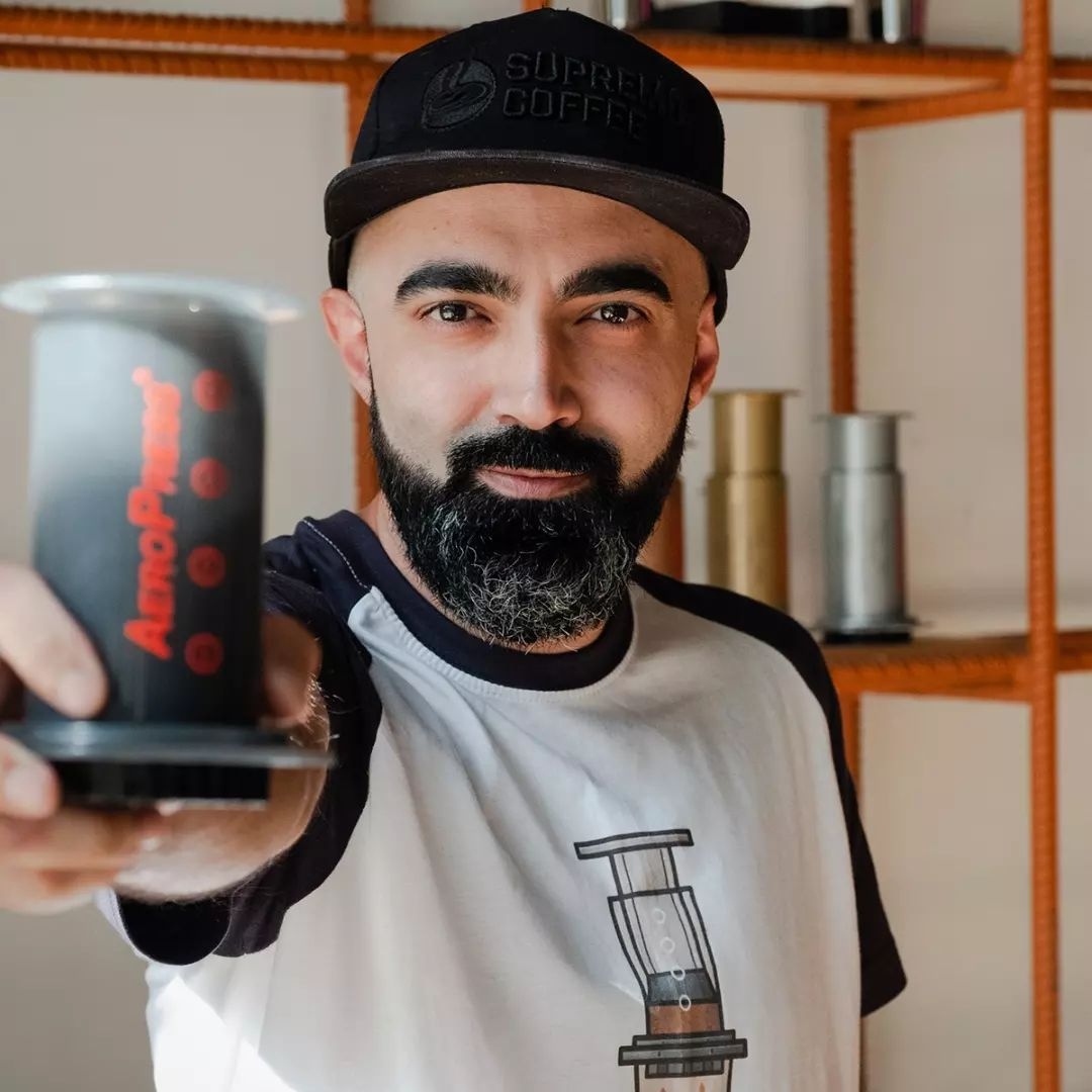 AeroPress's tweet photo. AeroPress never looked so good. ☕ Photos from @bcarvalho.photography. Thanks to
@jbdearmas for sharing some fun moments from this past year's Portugal AeroPress Championship. 🇵🇹😍🙏👏 #wac2022 #aeropress #coffeelovers #coffeecomunity https://t.co/4wlsDfggAd