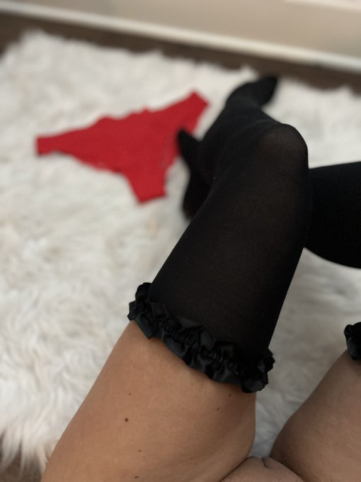 No panties? No problem stop by to see me with them on and off https://t.co/MUO0wckGZj free for a limited<a href="/tag/thighhighs"class="tags"><span>#thighhighs</span></a><a href="/tag/nsfw"class="tags"><span>#nsfw</span></a><a href="/tag/nopantyday"class="tags"><span>#nopantyday</span></a><a href="/tag/stockingslut"class="tags"><span>#stockingslut</span></a><a href="/tag/stockingfetish"class="tags"><span>#stockingfetish</span></a>