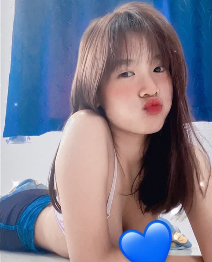 czyrine_fvck's tweet photo. Sending vids again  just Hit 💜 retweet and follow and dm me see yah🤗

TG:@czyrineee_fvck

#alterpinay #alternewbie #alterpinayvideos #alter #alterph #alterbagets #alterphilippines #alterpinoy #AlterManila https://t.co/84OtXrd7LD