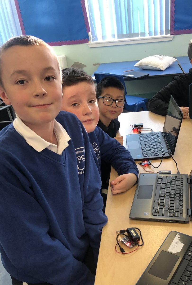 whitdale_ps's tweet photo. Some of our P7s had great fun coding flickering candles on the micro:bits . They then showed other pupils in the IT club how to use them @DigiLearnScot @microbit_edu #microbitscot https://t.co/5vsqqJgObH