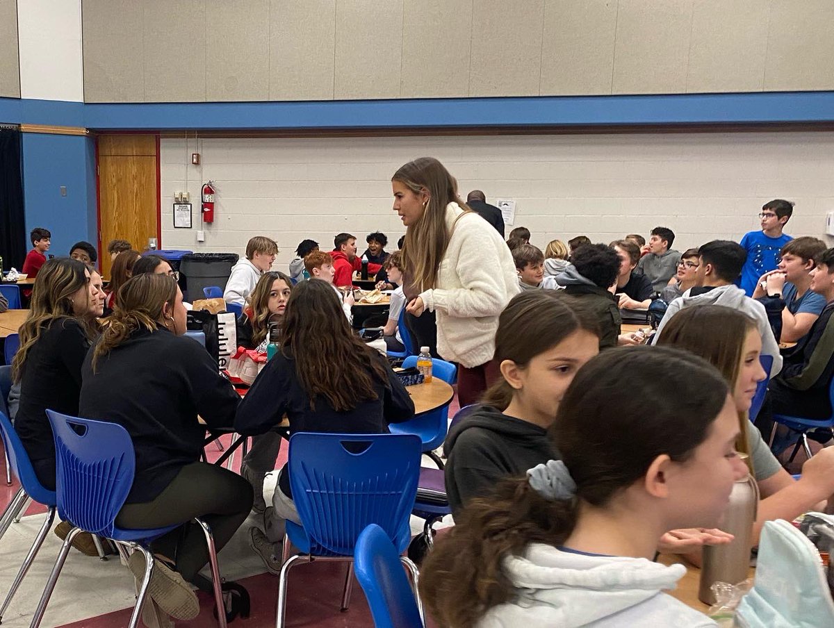 OceanDeca's tweet image. We had a wonderful time presenting to the middle schoolers yesterday!