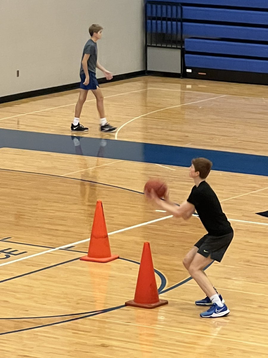 LHSBasketball's tweet photo. 7 am after a game where he plays close to 30 minutes. If anyone wonders about his 47.8% 3 point percentage 11-23 on the year, hit 5 last night. The formula is simple!! #Adamfuller https://t.co/5OsVaWFrhN