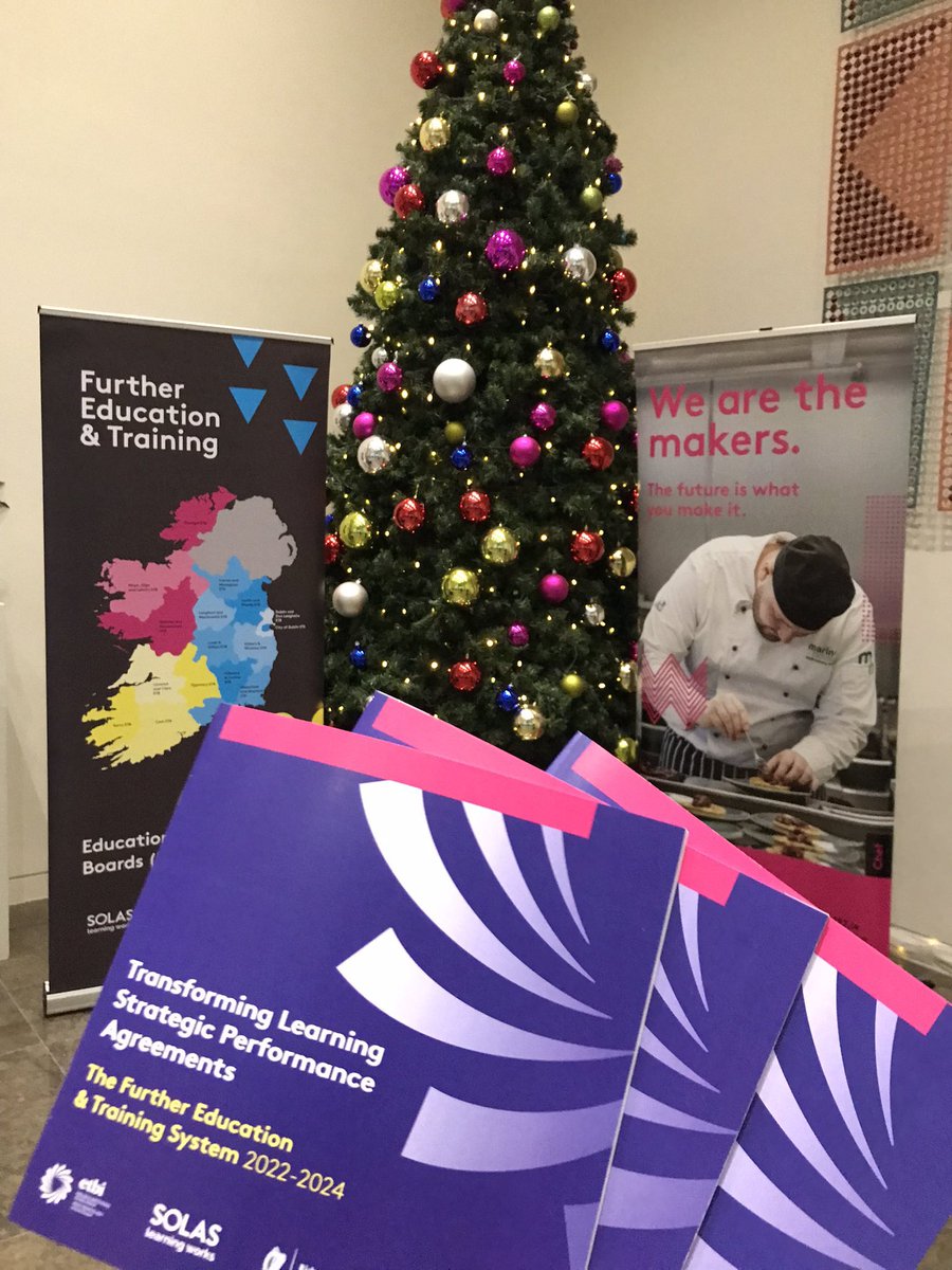 ShaunaDunlop's tweet photo. Great to be joined by Minister @SimonHarrisTD this morning to celebrate the Strategic Performance Agreements between SOLAS and the ETBs. A real milestone moment in setting out the roadmap for #FutureFET #Collaboration #Partnership https://t.co/M46bR9FxGX https://t.co/1bbczcGPUf