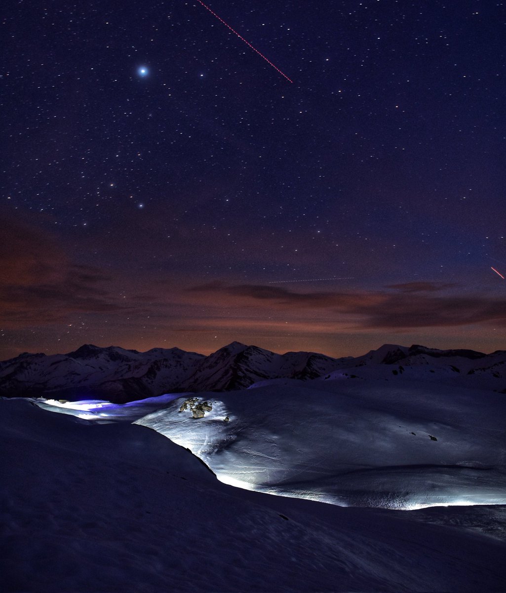 🔸Las 300 plazas de la Raquetada Nocturna al Claro de Luna llena del 4 de Marzo en Fuente Dé se completan en menos de 10 horas!! Sencillamente brutal!!😳🙌🏔️
Muchas gracias a todos, vais a flipar!! 😉🙌