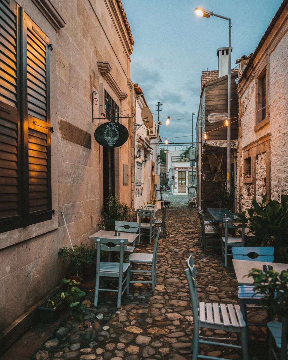 seasouldiary's tweet photo. Magic town ✨ Ayvalik, Cunda island

#seasouldiary #travelphotography https://t.co/WCxtSn7deU