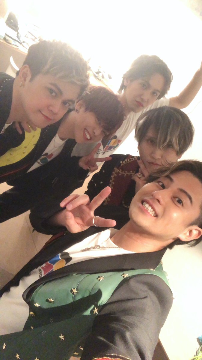 issy_unione's tweet photo. 今日まで本当にありがとう。
最高の1日だった！
最高のライブだった！

UNIONEという場所を見つけてくれて、
出会ってくれて、
本当にありがとう。

またいつか会おう。

みんな大好きだよ。 https://t.co/opHbtkpHae