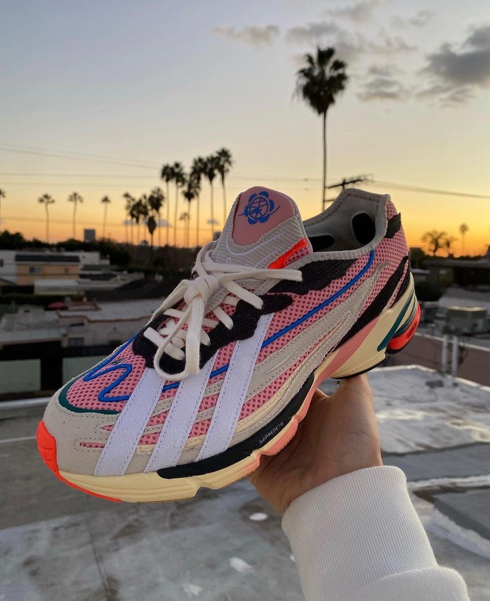 FitThemAll's tweet photo. 🌴 Sean Wotherspoon annonce officiellement l’arrivée de sa prochaine collaboration avec Adidas sur la Orketro ! 🌅 

Pas encore d’infos précises sur la date de sortie mais ça devrait pas tarder ! ⏳ https://t.co/AZ9InoeoiQ