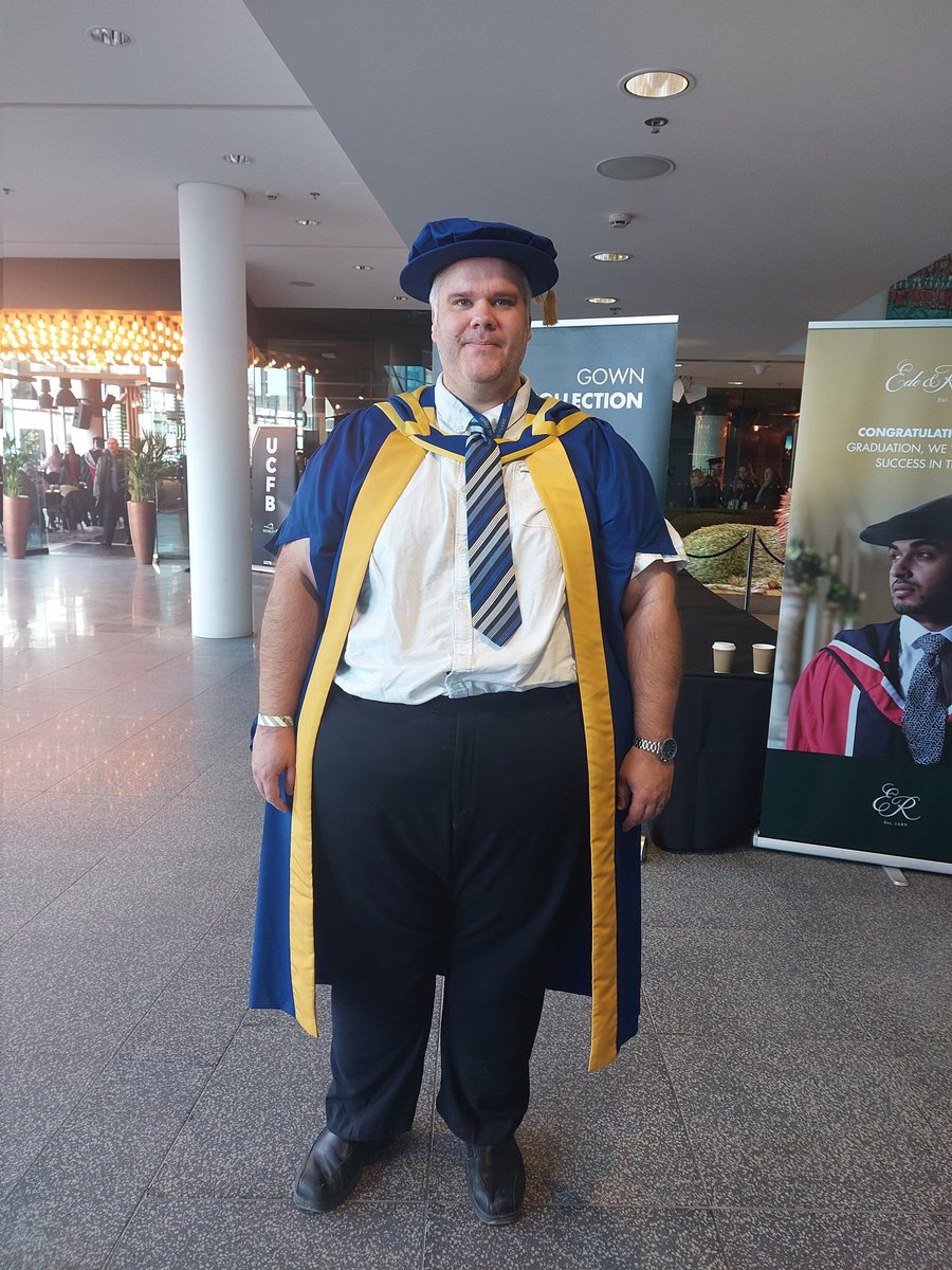 UcfbAndy's tweet photo. Graduation day 👨‍🎓 https://t.co/jo0JmwDEP1