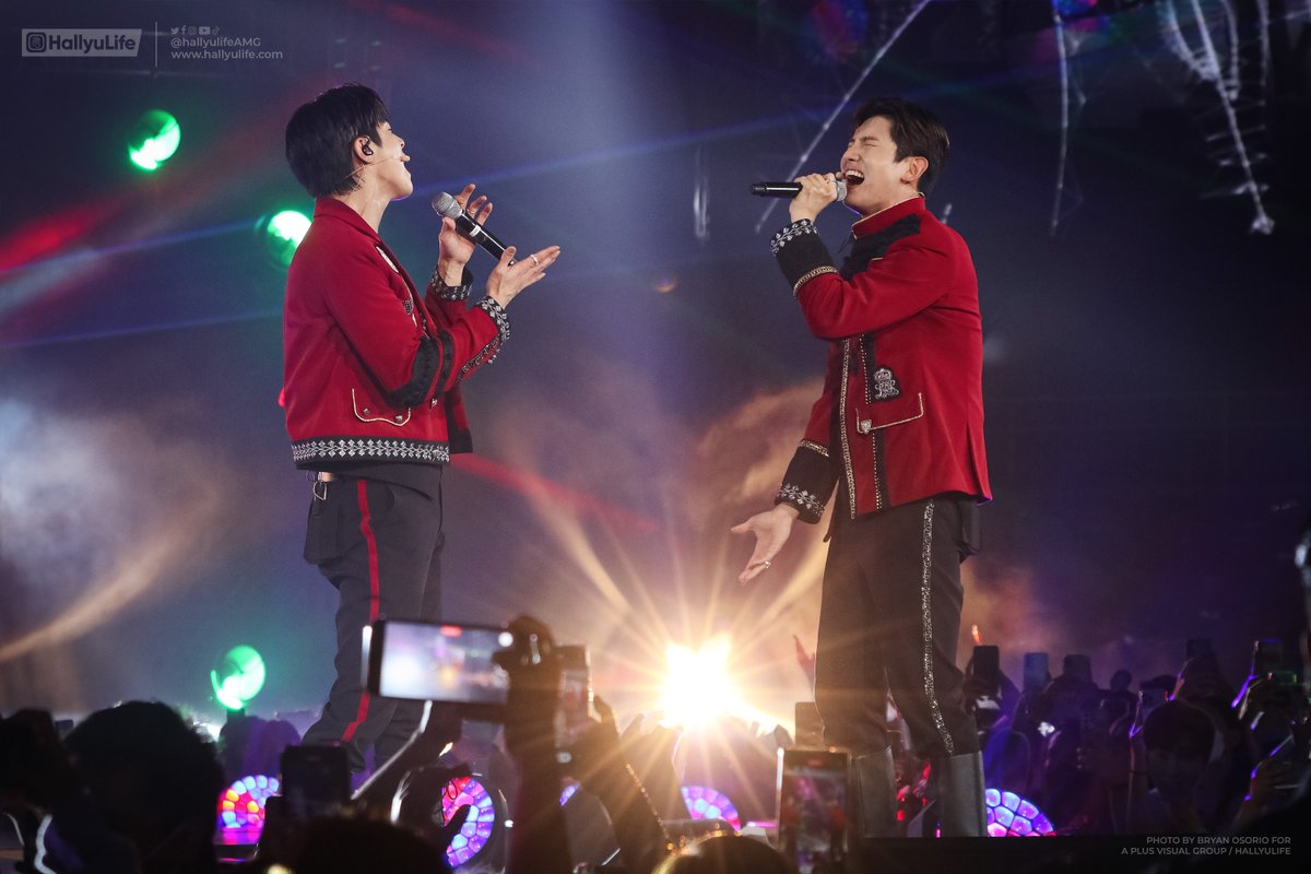 hallyulifeAMG's tweet photo. #TVXQ @ BE YOU 2 in Manila (HQ PHOTOS) [20221209]

Full album: https://t.co/Y9cgPf0qYq

📸Photos by @APlusVisual_AMG for HallyuLife

#BeYou2 #BeYou2inManila #BeYou2withTVXQ #동방신기 @neuwave_events @TVXQ https://t.co/182EzRCdn8