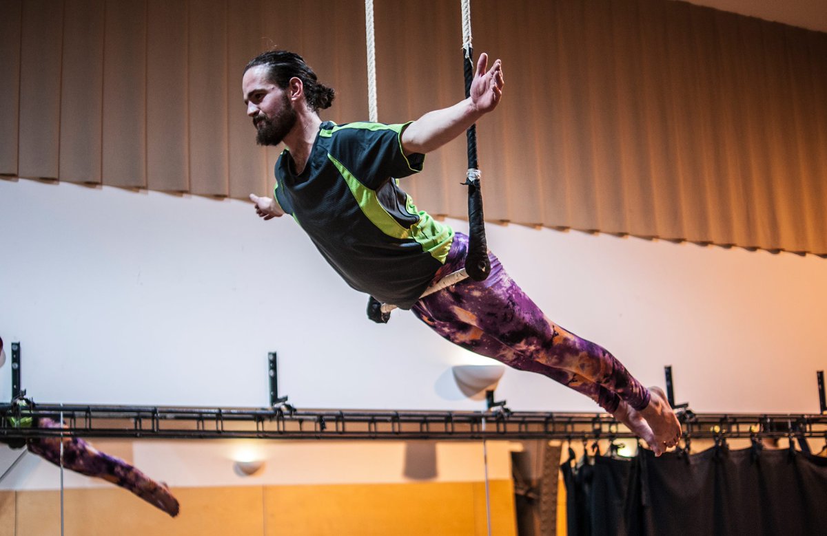 AllorNothingADT's tweet photo. Want to have a go at aerial? We have a couple of taster sessions for those who want to try trapeze and aerial silks in a relaxed and supportive environment! 

💛 Everyone and anyone are welcome! 💛

Find out more👇👇👇
https://t.co/XRN8Ts6QS4 https://t.co/qlBc6f5ckC