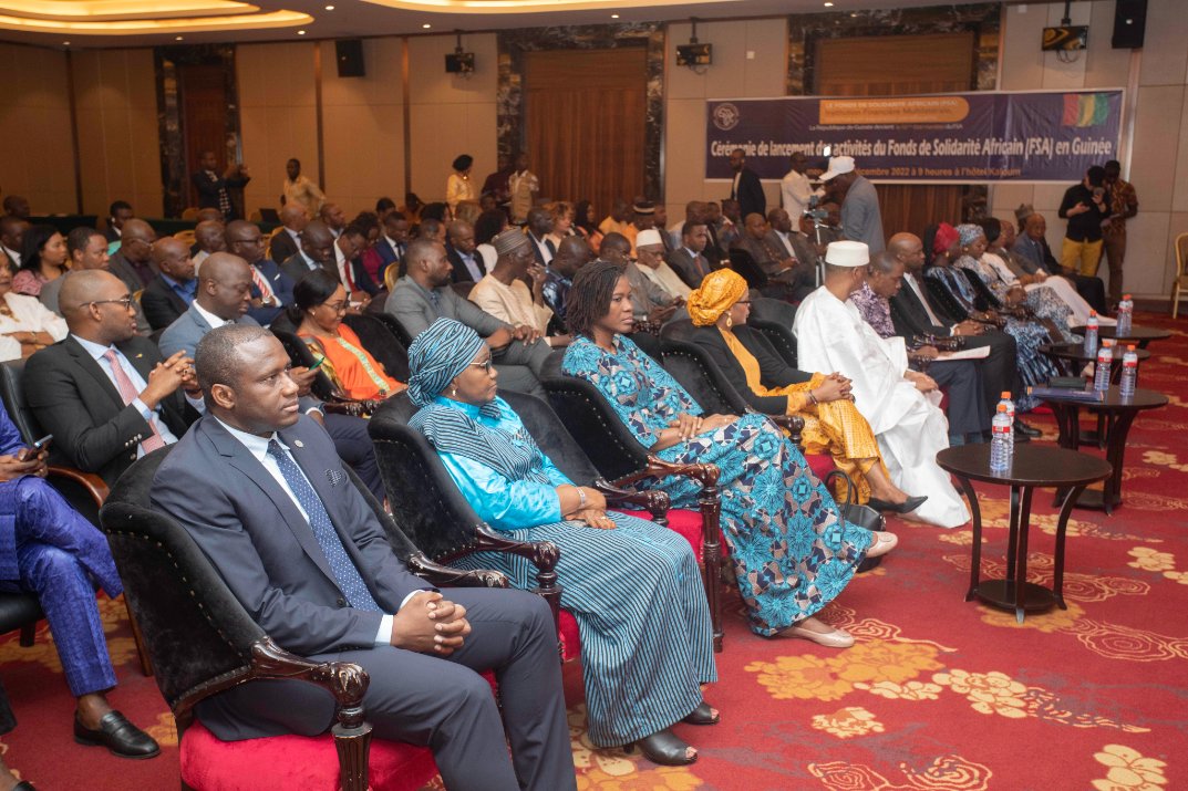 MipmeGuinee's tweet photo. #MCIPME🇬🇳
Elhadj Gando BARRY, ministre du @MTP_GN représentant le Premier Ministre @BernardGoumouDr
"Le FSA constituera une opportunité pour notre économie...Je me réjouis que les accords cadres de coopération signés permettront d'accompagner les efforts du @GouvGN de transition" https://t.co/gKpjsvCHHv
