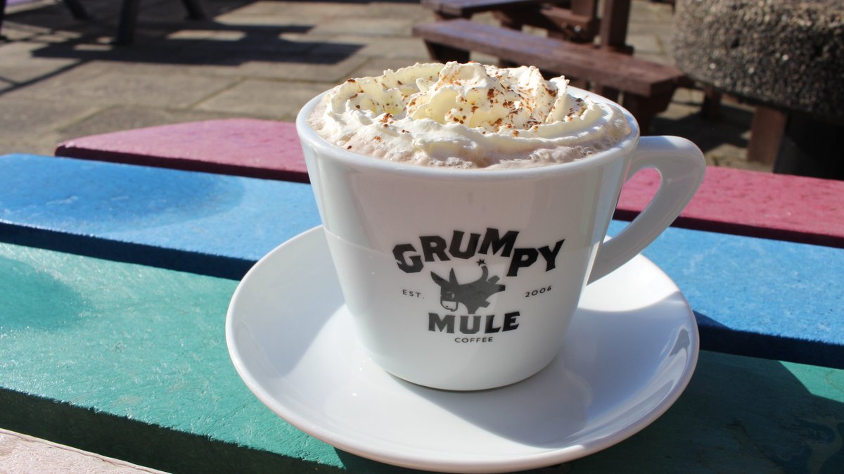 UoyEatShopDrink's tweet photo. It's #NationalHotChocolate day! Treat yourself to a hot chocolate today to celebrate https://t.co/6DaqRZNr2U
