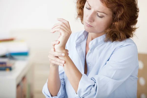 WaivLength's tweet photo. Are you struggling with tendon pain and discomfort?

Read more how WaivLength medical devices can help you:
👇 👇 👇 
https://t.co/f0dQmgR85Q

#Tendonitis #Tenosynovitis #TennisElbow #GolfersElbow #DeQuervainsSyndrome #TriggerFinger #WaivLength #MedTechUK  #Soniclife #Sonimed https://t.co/JIosZpwiQW