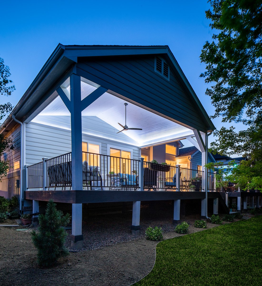 ChristiesDesign's tweet photo. We are committed to enriching your #home. ❤️🏠

Our team has remodeled countless homes over the past 25+ years, providing high-quality service to homeowners in the local #Denver Metro Area.📍

Schedule your free consultation today.

👉 https://t.co/7d7gpjFrlT https://t.co/6GqEJMpnwZ