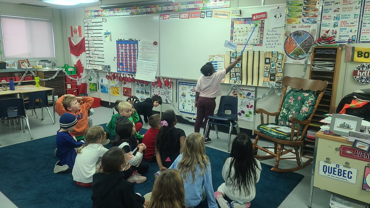 bibicorbeil's tweet photo. Mlle N being a leader!!! https://t.co/Zyfxvt0Csq