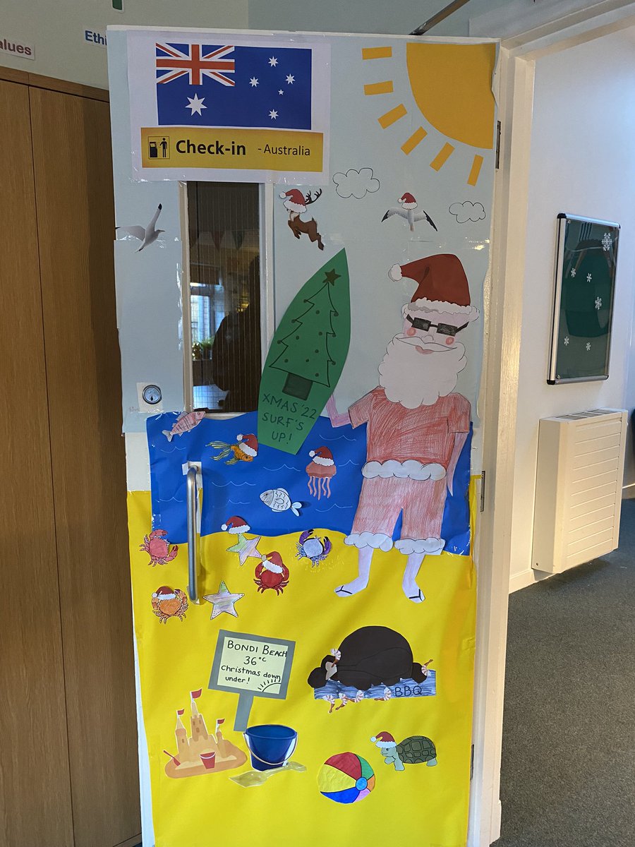 Christmas door 2022 Edition. Ignoring the fact it was -10 in Glasgow this morning, coz I’m celebrating Christmas down under! 🦘🇦🇺🎄