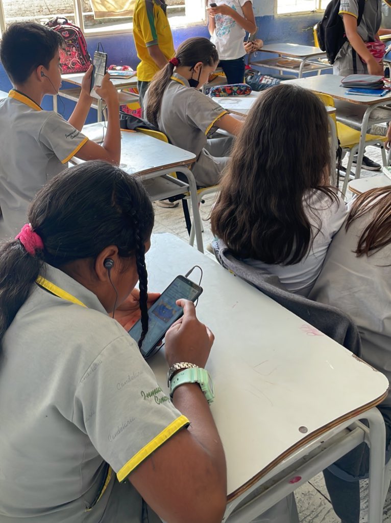 anibal_guerrer's tweet photo. DFM es un currículum digital y orientador vocacional virtual, que combate la deserción escolar y promueve el acceso a la educación superior.

Anteriormente, una versión no digital fue aplicada en Perú, donde redujo la deserción en casi un 20%. https://t.co/3cULsecL42