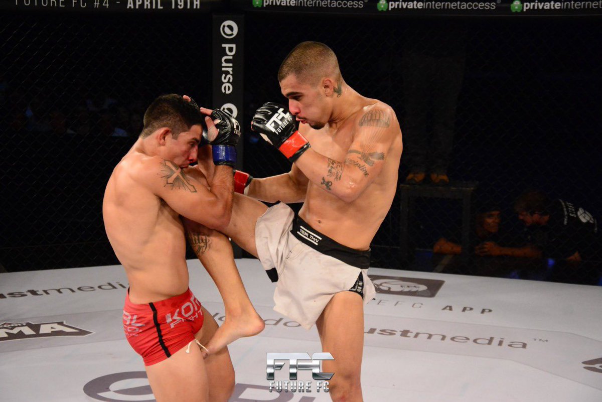 futurefc_mma's tweet photo. Nesse dia Gabriel Braga mostrou que estava com o Muay Thai afiado e garantiu a primeira de suas 3 vitórias no palco do Future MMA.

#futuremma #wearethefuture https://t.co/uVqdjfF298