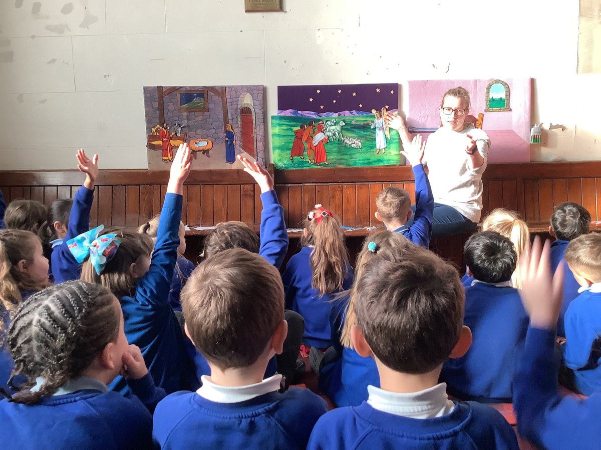 MPPS_Wirral's tweet photo. A huge thank you to St Catherine’s Church for having Year 2 this morning we revisited the Christmas story and enjoyed making crafts. #MPPSRE https://t.co/eUn4OiADmz