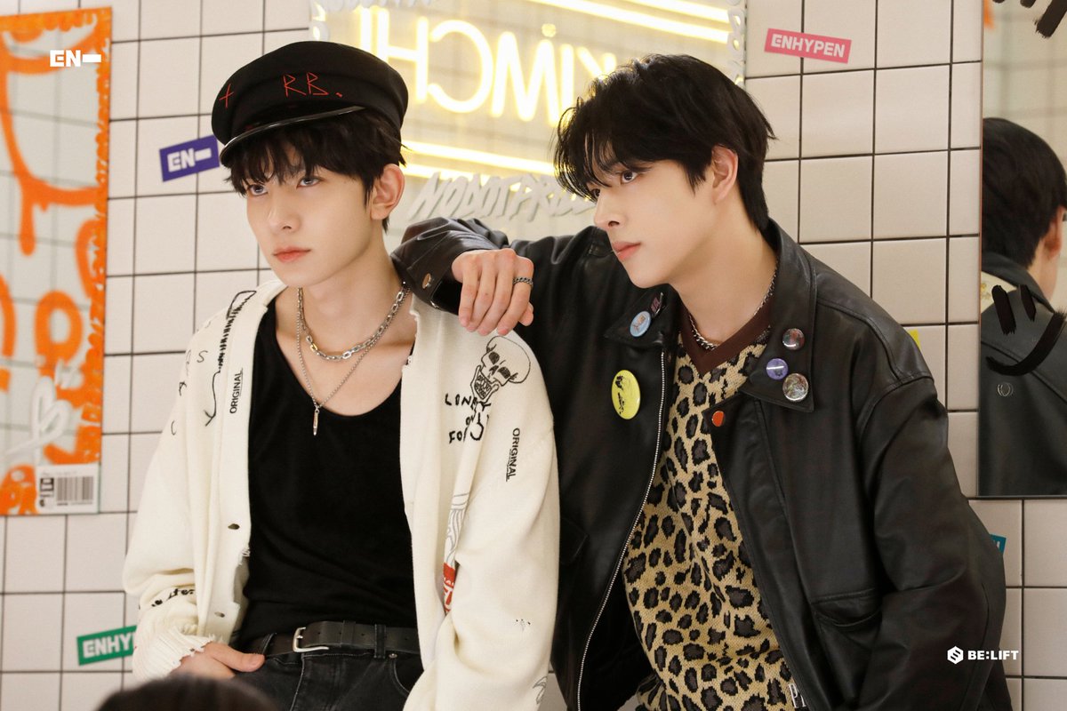https1015's tweet photo. #HEESEUNG #JAKE #HEEJAKE #ENHYPEN https://t.co/nG0jJKyzjb